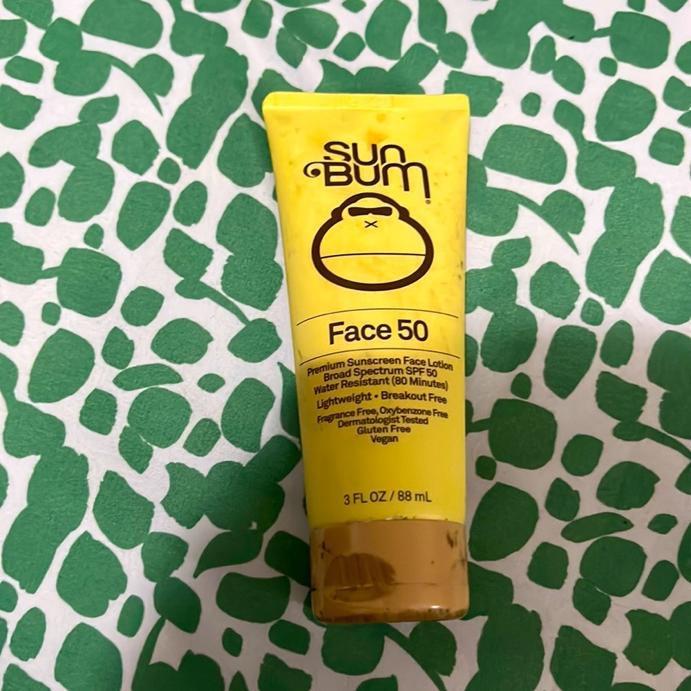 SUN BUM Sunscreen
